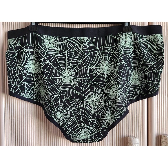 Torrid Curve Women's Panty Size 3 Black Brief Green Spooky Sexy Spider Webs NWT - Picture 2 of 3